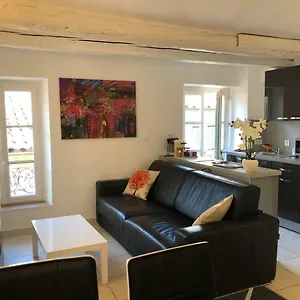 Appartamento à Deux Pas Du Palais Des Festivals , Deux Pièces Dans Le Bas Du Quartier Historique Du Suquet à, Cannes